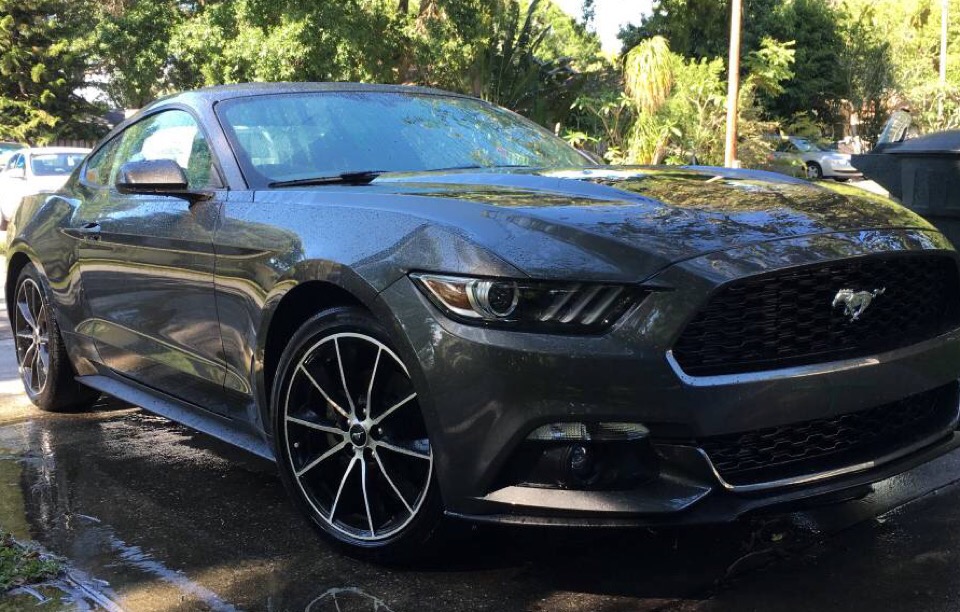 2015 Ford Mustang - photo 0