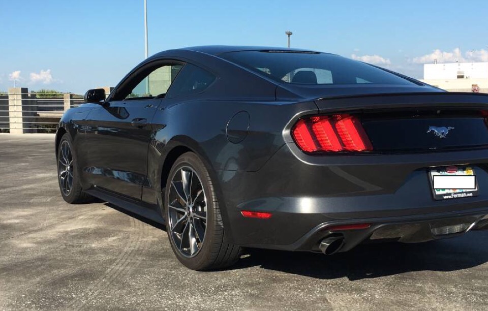 2015 Ford Mustang - photo 1