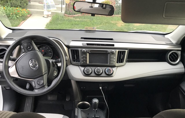 2015 Toyota RAV4 - photo 1