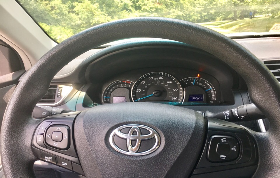 2015 Toyota Camry - photo 5