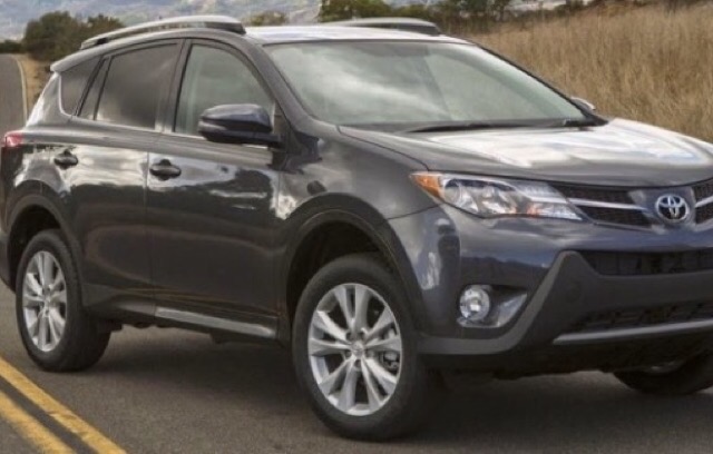 2017 Toyota RAV4 - photo 2