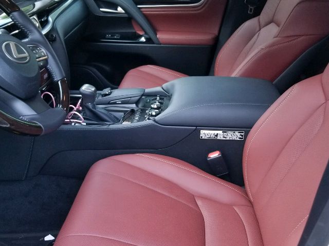 2018 Lexus LX 570 - photo 2