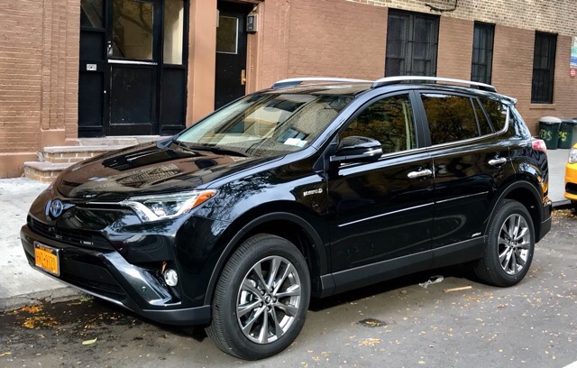 2017 Toyota RAV4 Hybrid - photo 1