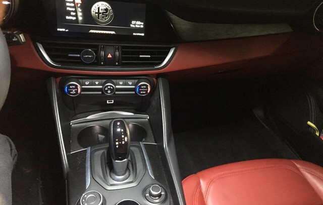 2017 Alfa Romeo Giulia - photo 7