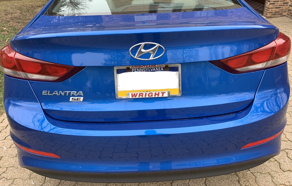 2017 Hyundai Elantra - photo 4