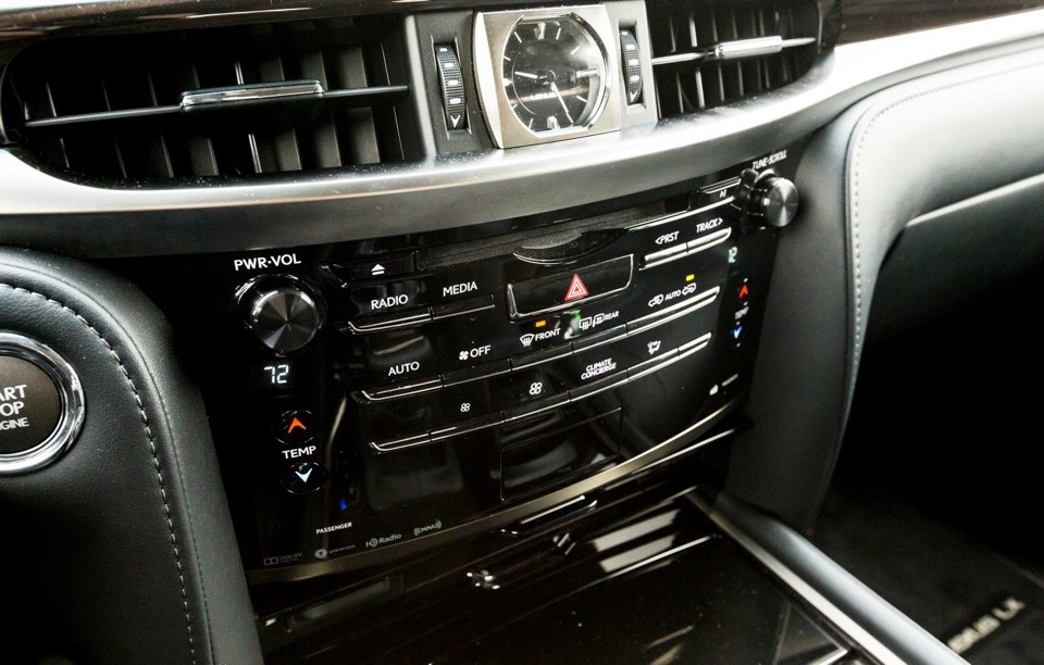 2018 Lexus LX 570 - photo 4