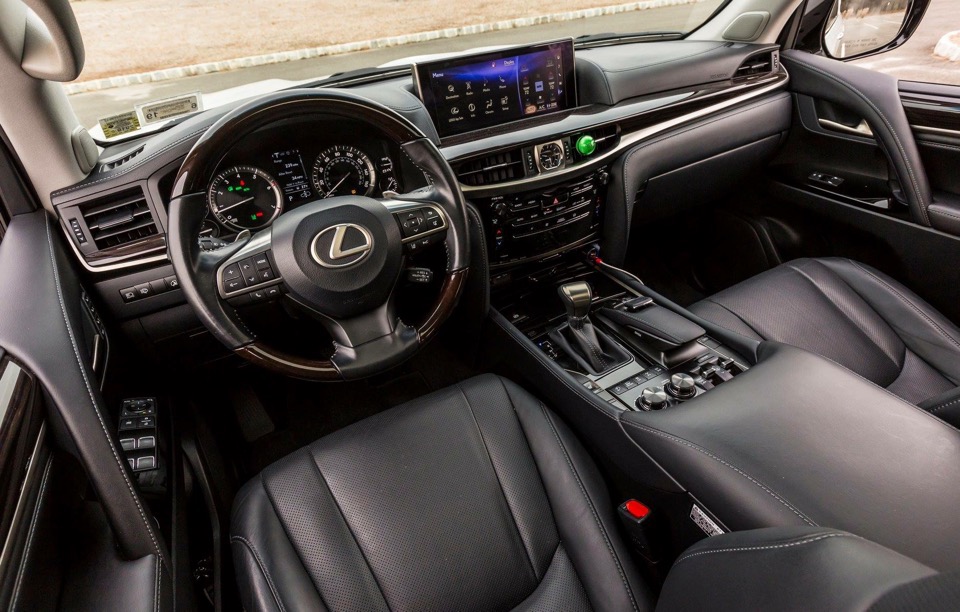 2018 Lexus LX 570 - photo 2