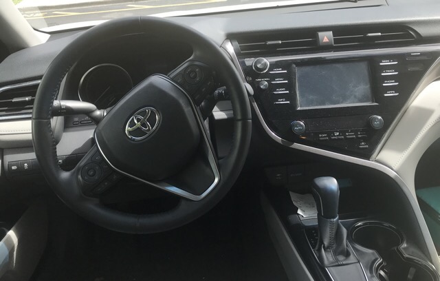 2018 Toyota Camry - photo 4