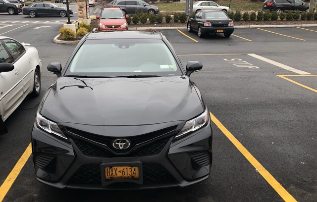 2018 Toyota Camry - photo 3