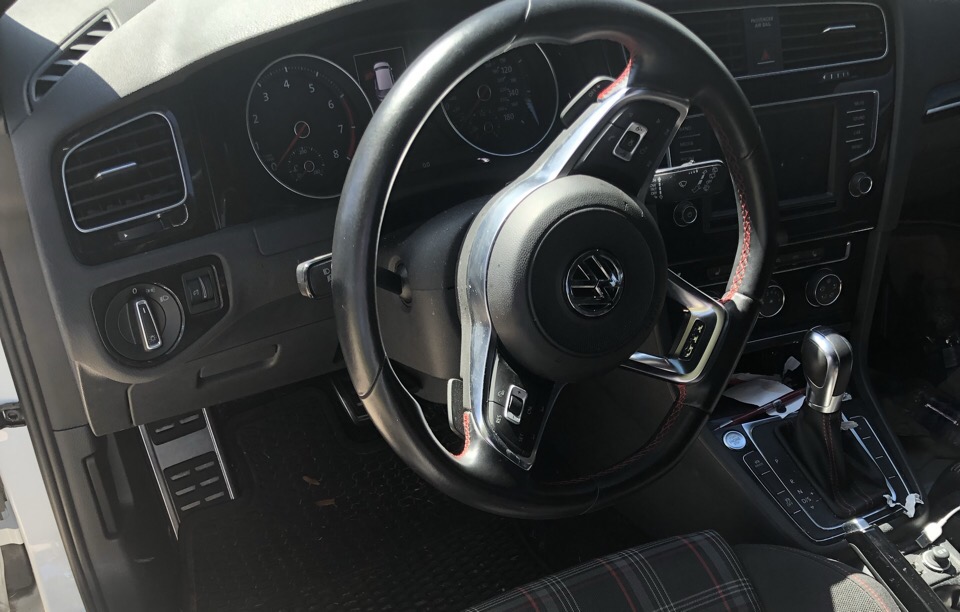 2017 Volkswagen Golf GTI - photo 3