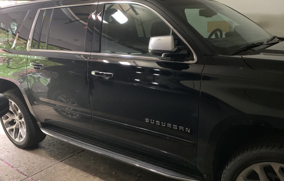 2018 Chevrolet Suburban - photo 0
