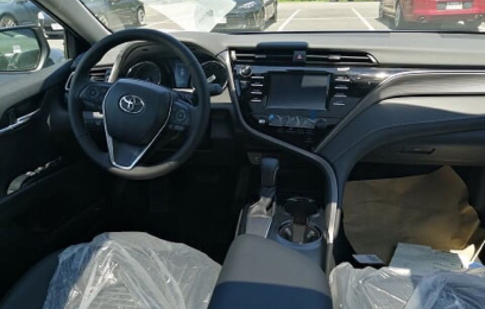2019 Toyota Camry - photo 4