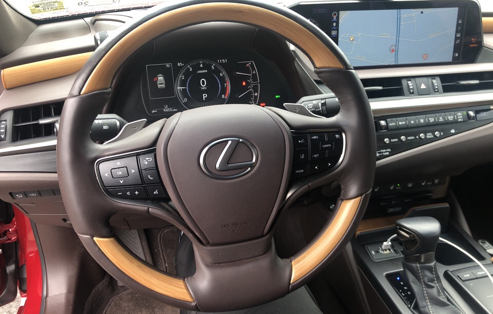 2019 Lexus ES 350 - photo 3