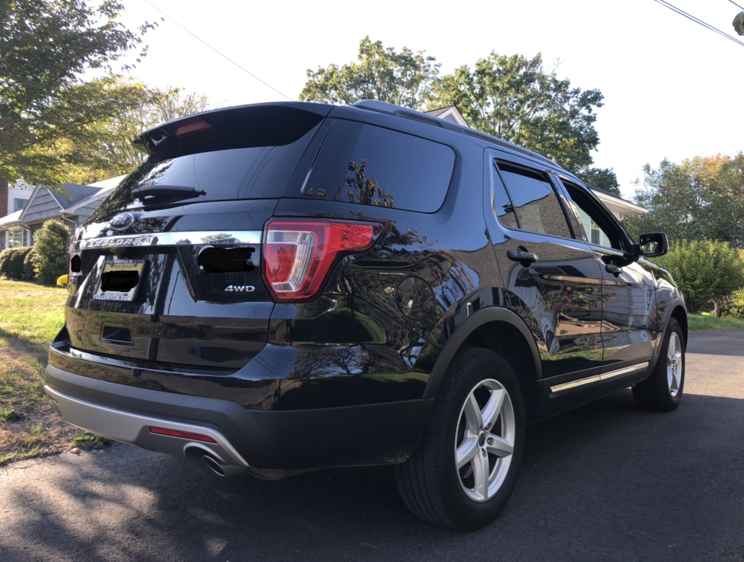 2017 Ford Explorer - photo 1