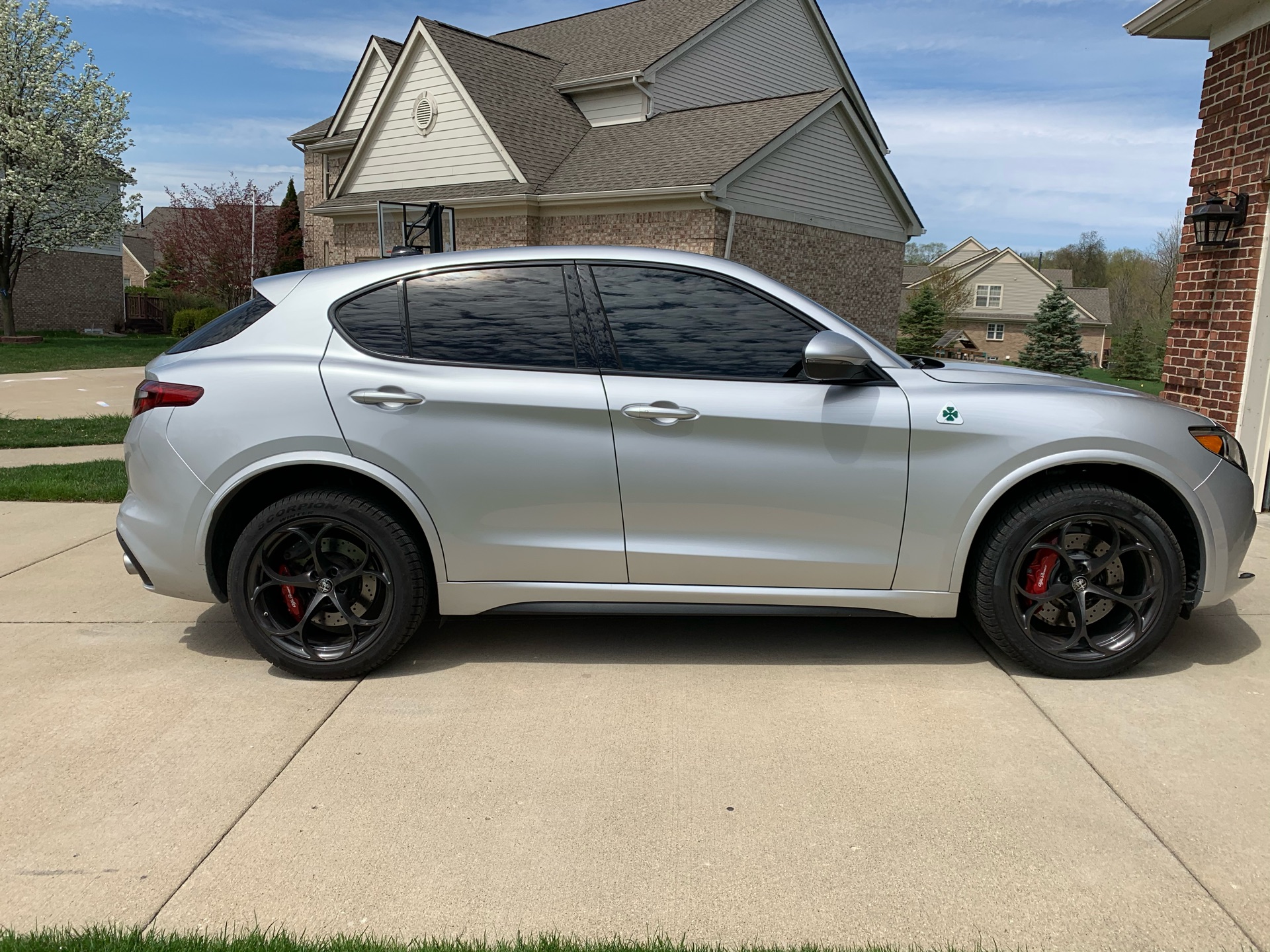 2019 Alfa Romeo Stelvio Quadrifoglio - photo 2