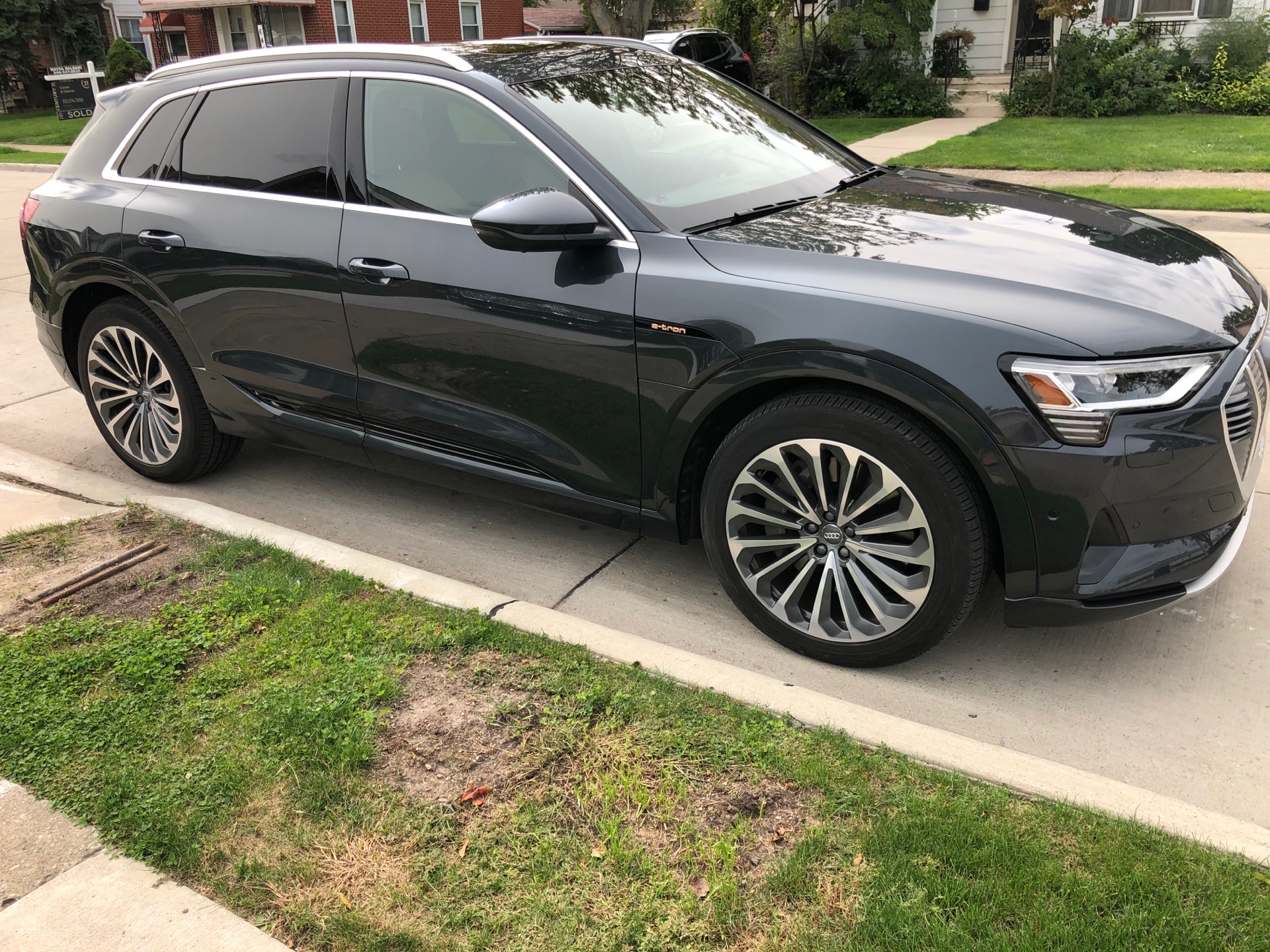 2019 Audi e-tron - photo 1