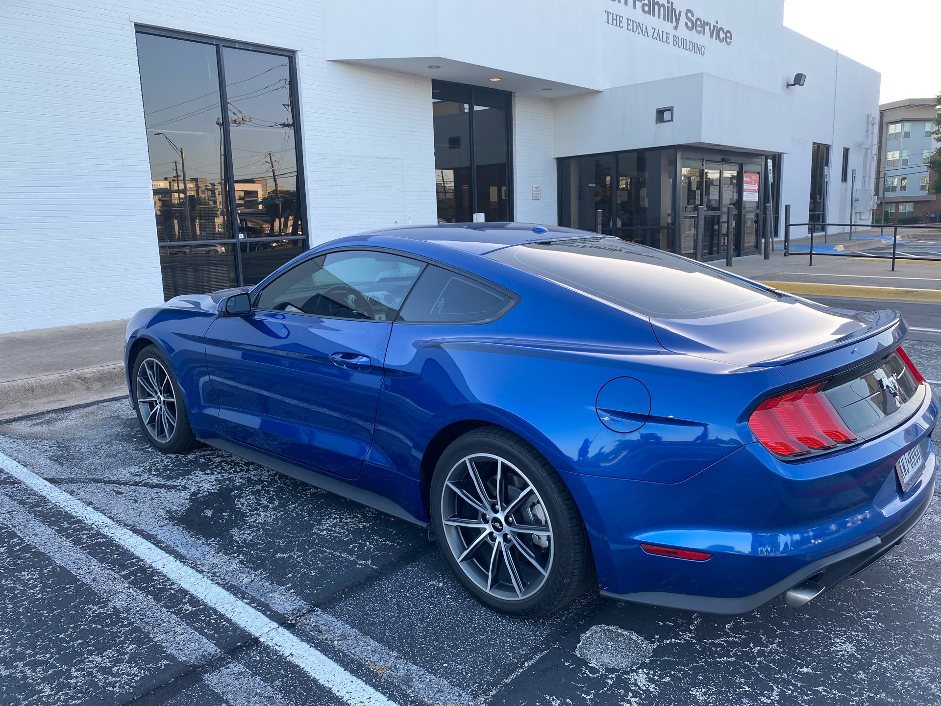 2018 Ford Mustang - photo 1