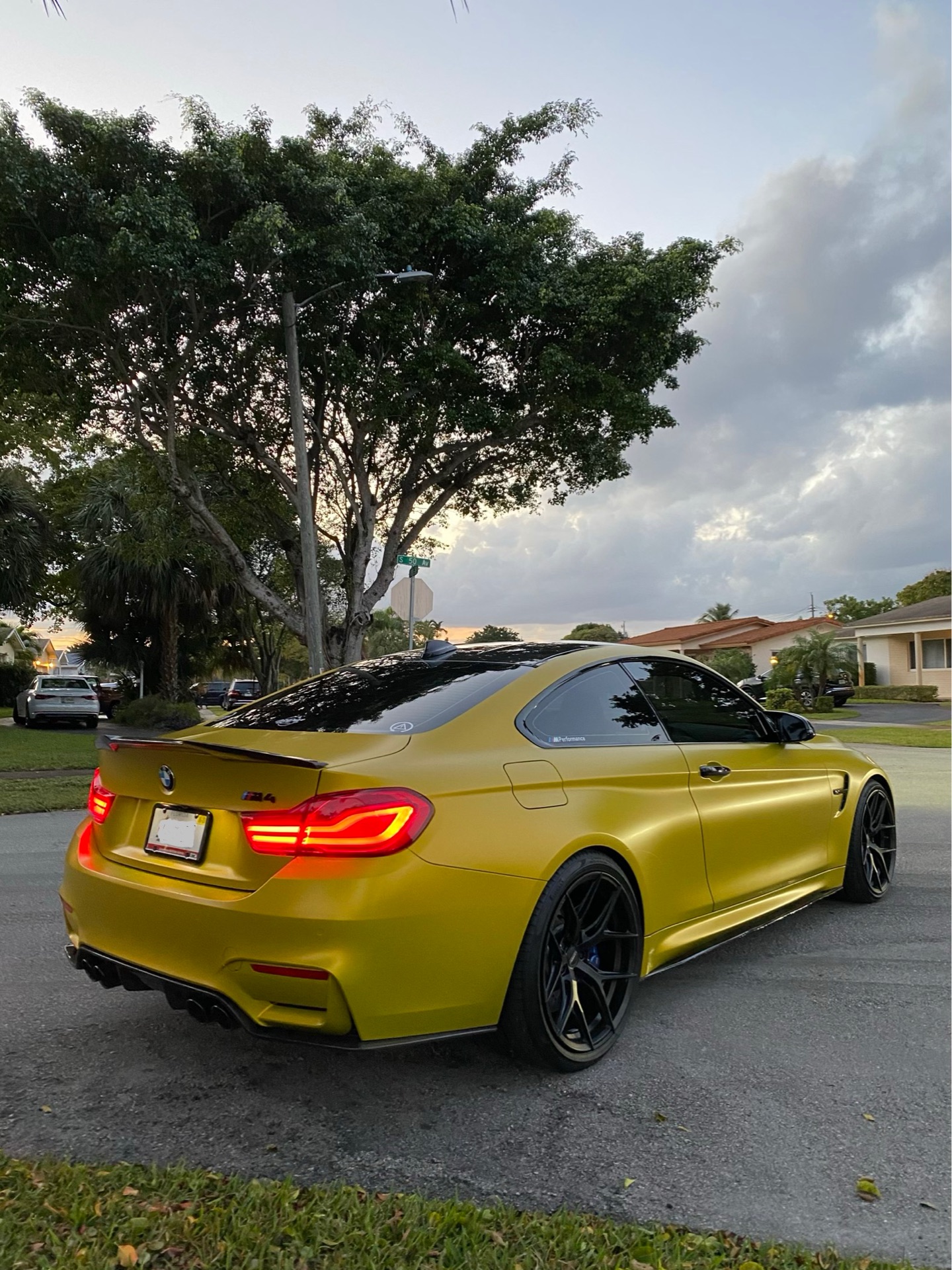 2019 BMW M4 - photo 1