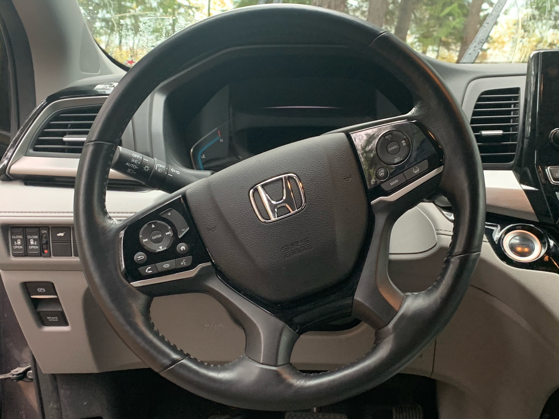 2018 Honda Odyssey - photo 3