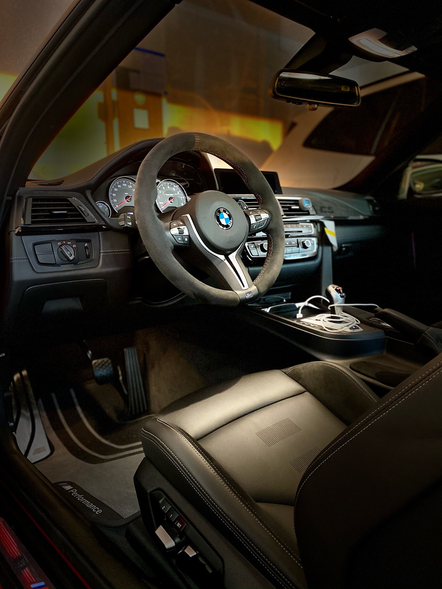 2020 BMW M4 - photo 4