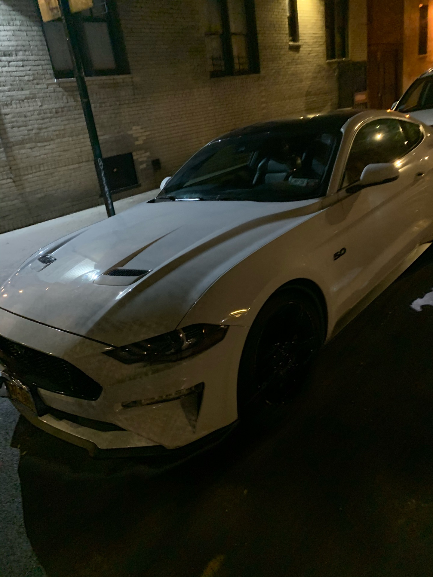 2018 Ford Mustang - photo 2