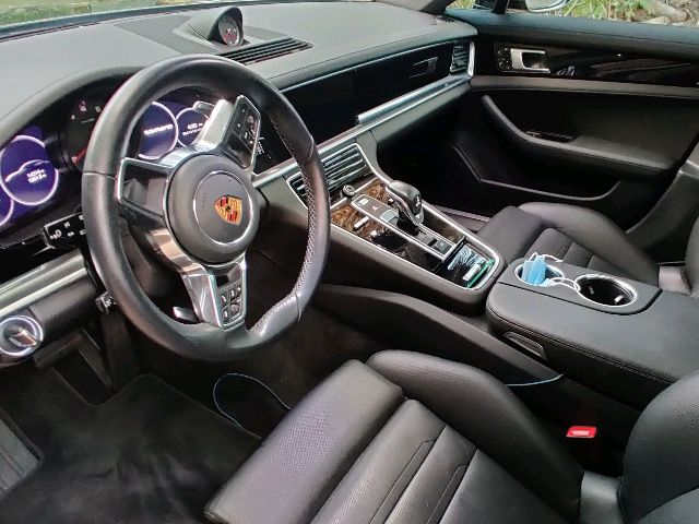 2019 Porsche Panamera - photo 1