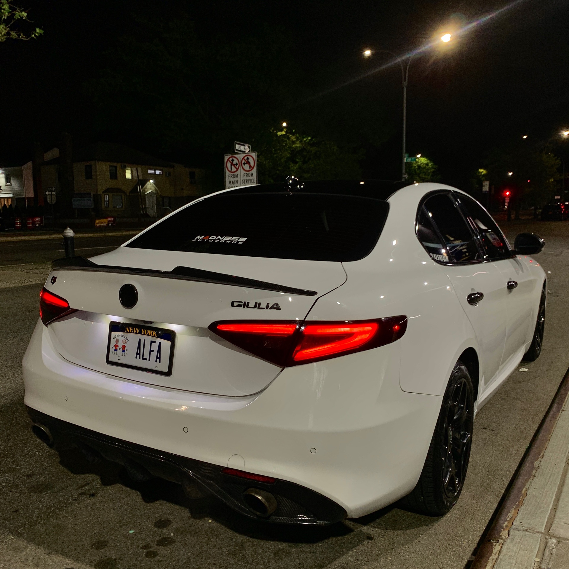 2019 Alfa Romeo Giulia - photo 1