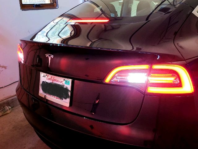 2020 Tesla Model 3 - photo 4