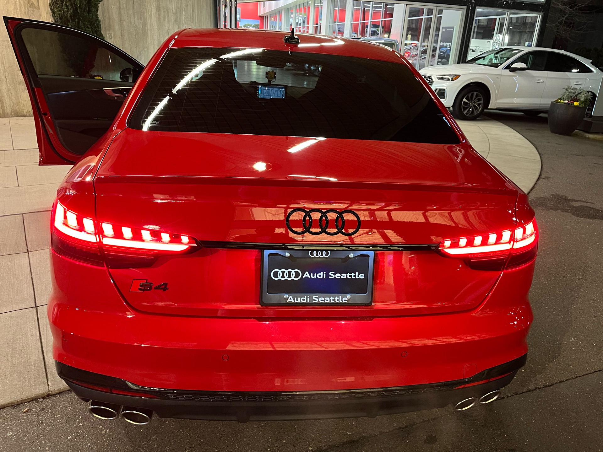 2022 Audi S4 - photo 1
