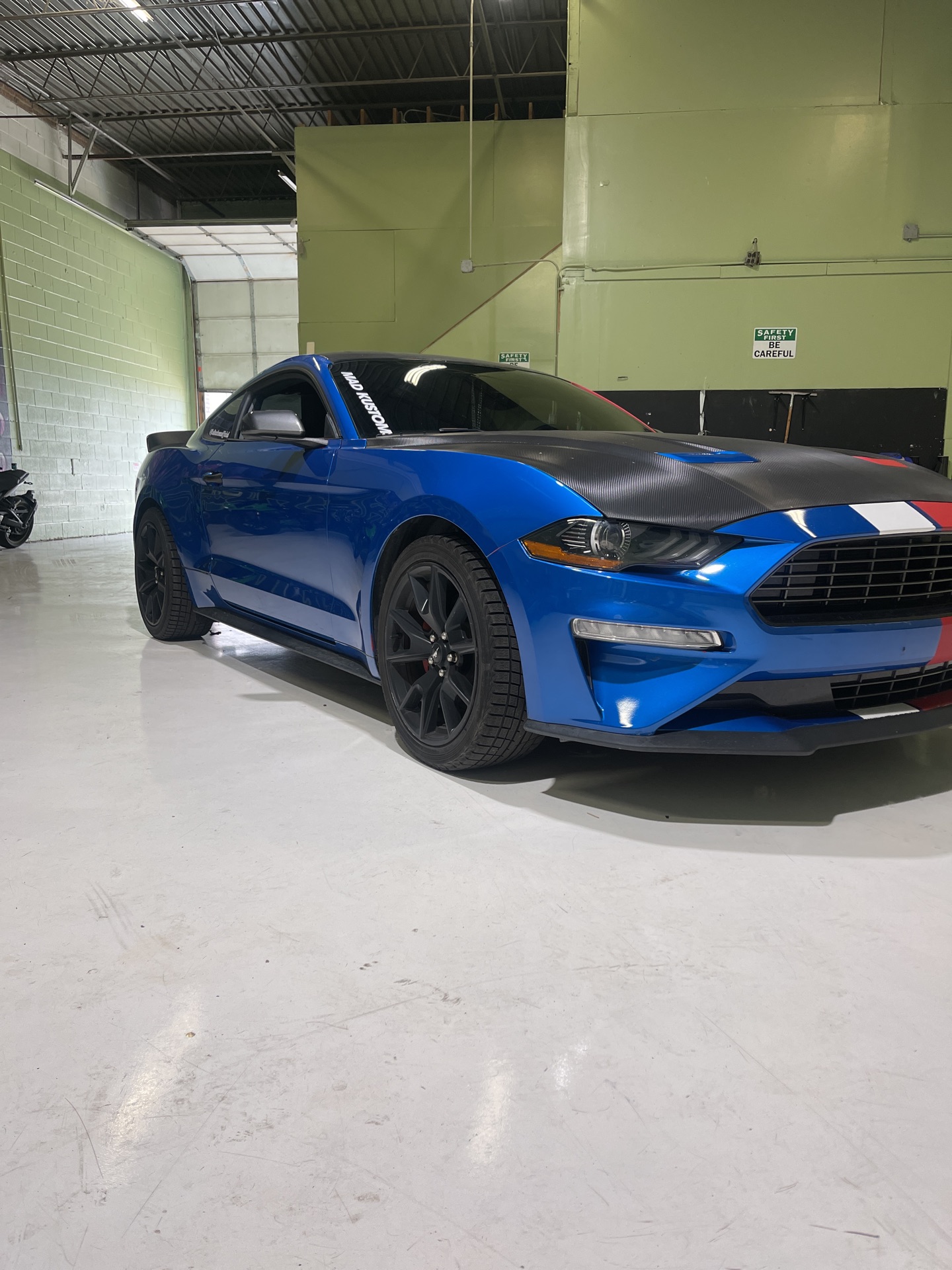 2020 Ford Mustang - photo 3