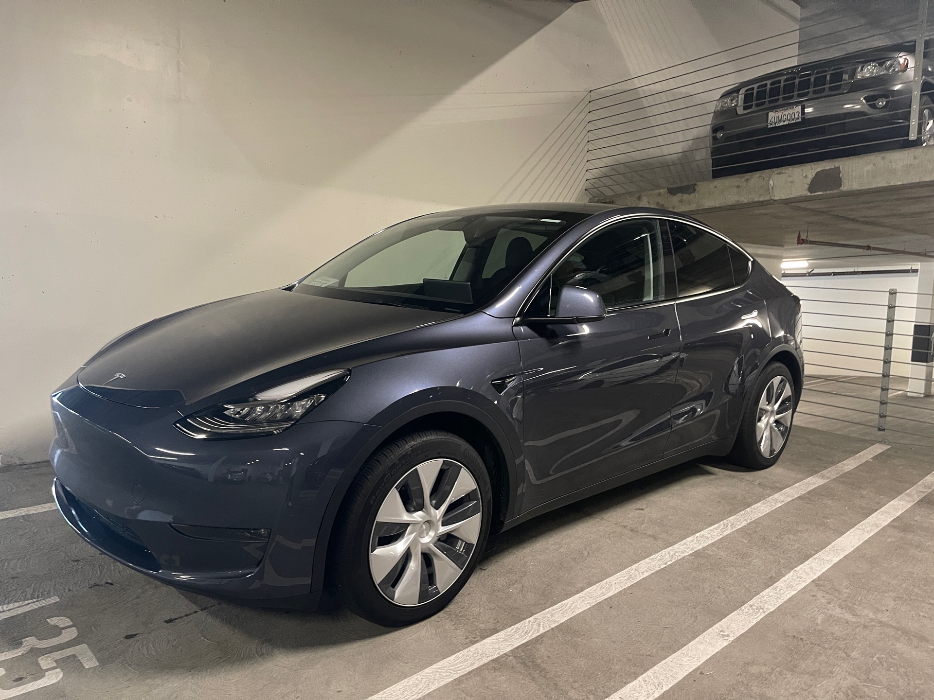 2023 Tesla Model Y - photo 3