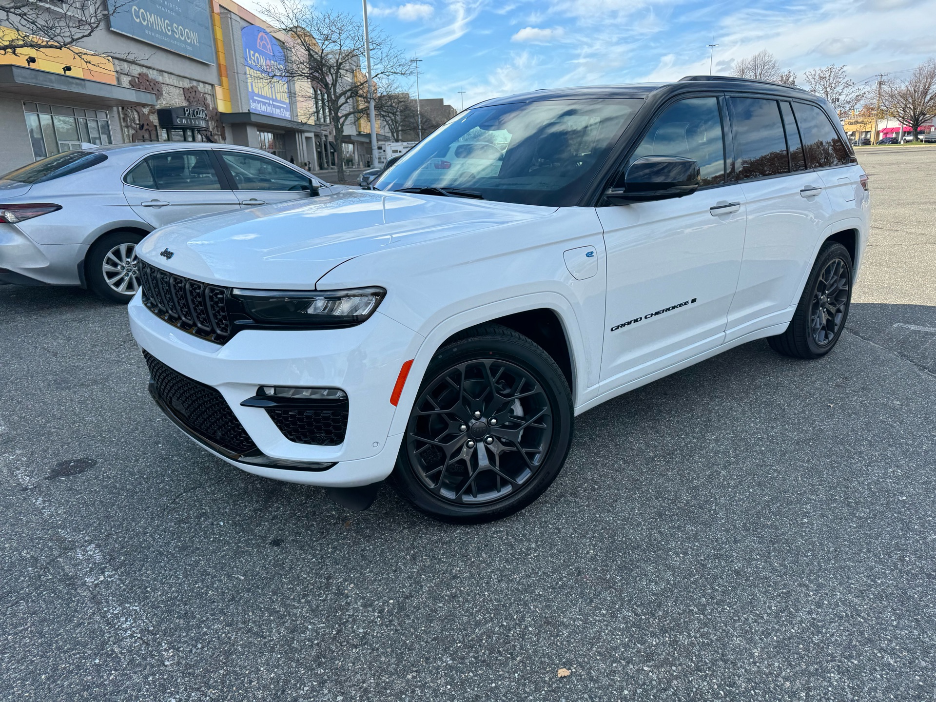  Jeep Grand Cherokee - photo 2