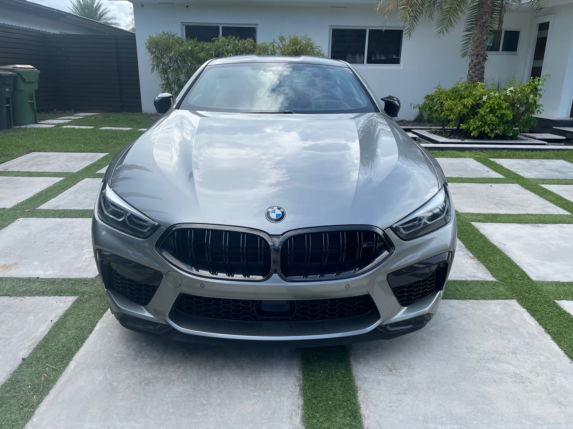 2022 BMW M8 - photo 3