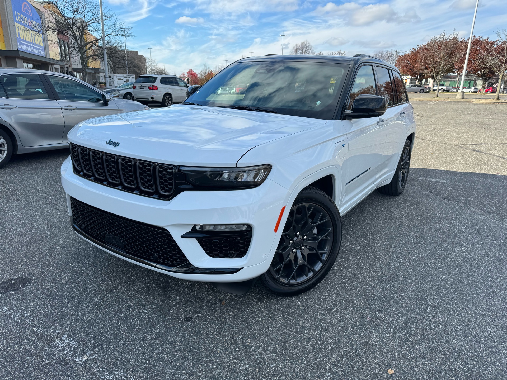  Jeep Grand Cherokee - photo 1