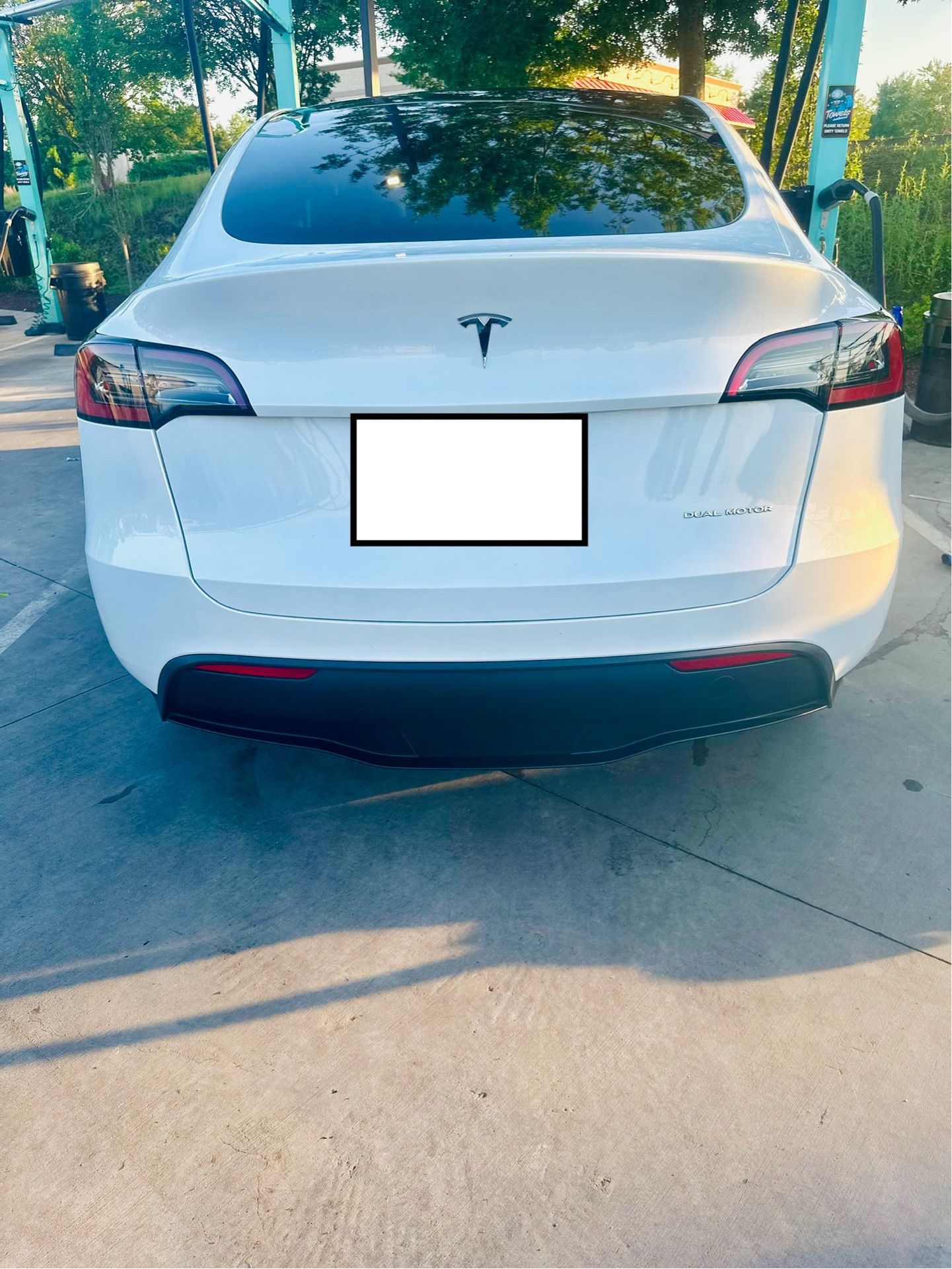 2023 Tesla Model Y - photo 5