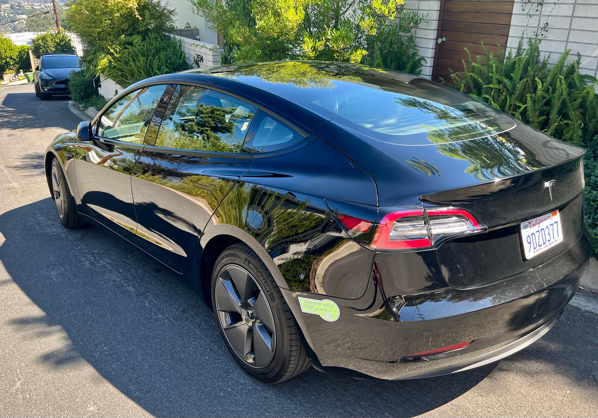 2023 Tesla Model 3 - photo 2