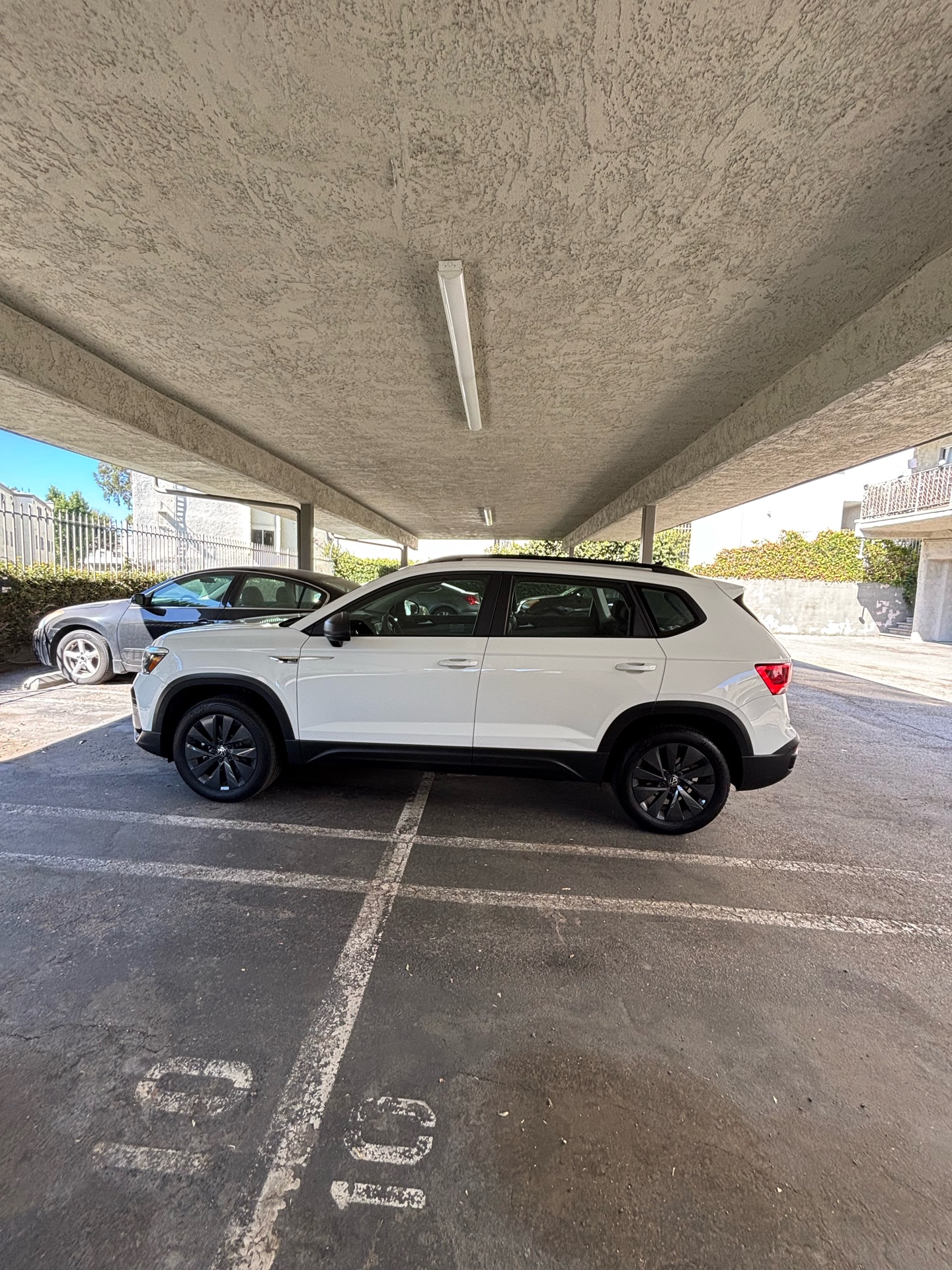  Volkswagen Atlas - photo 2